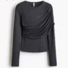 O1CN015sWd9J1UUDCLuQWhQ-3676232520.jpg_q50.jpg_.webp HM女装T恤春季长袖设计感时尚内搭设计感修身垂褶粘纤上衣1320233