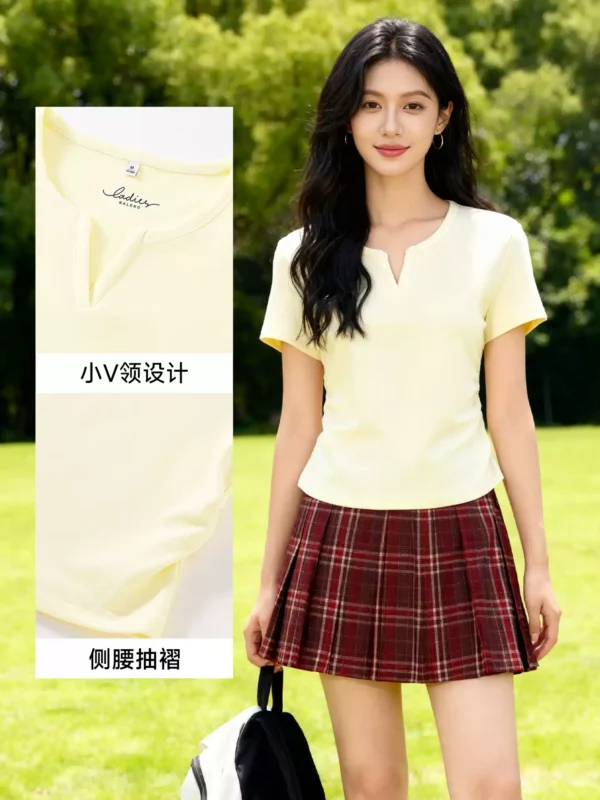 O1CN019O3Ju21xfm3vIrLcw_2456386471.jpg_q50.jpg_.webp 班尼路灰色v领正肩t恤女短袖2026夏季新款特别漂亮掐腰短款上衣H