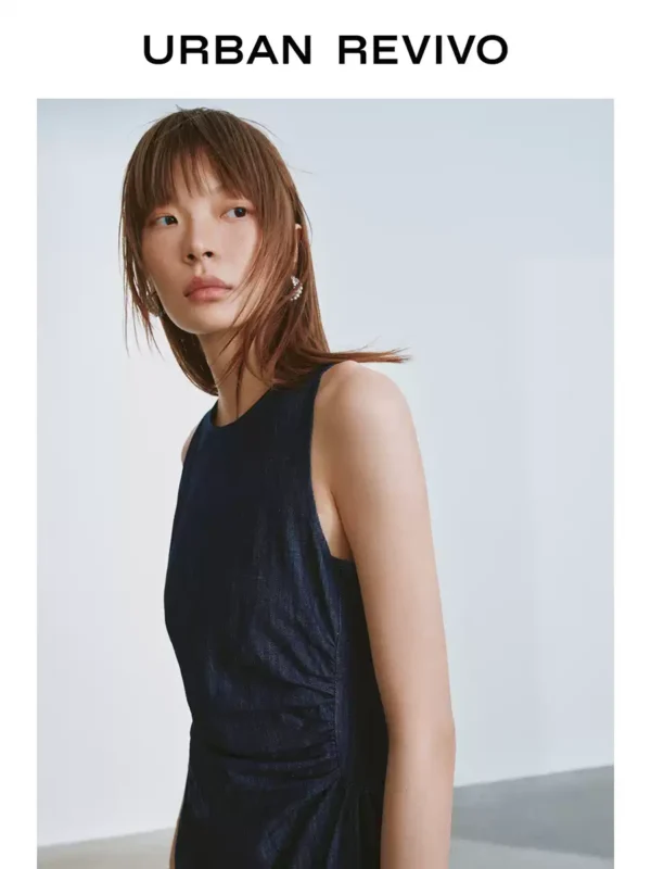 O1CN01BF4xUR2FYax9hudfH_2104668892.jpg_q50.jpg_.webp UR2026夏季新款女装休闲简约抽褶圆领牛仔连衣裙UYY860133+#