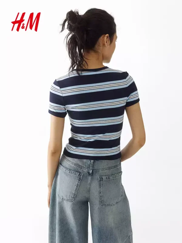 O1CN01DlTezU1UUDDtlkfuS-3676232520.jpg_q50.jpg_.webp HM女装T恤2026夏季新款miu系t恤字母印花美式修身短袖上衣1296040