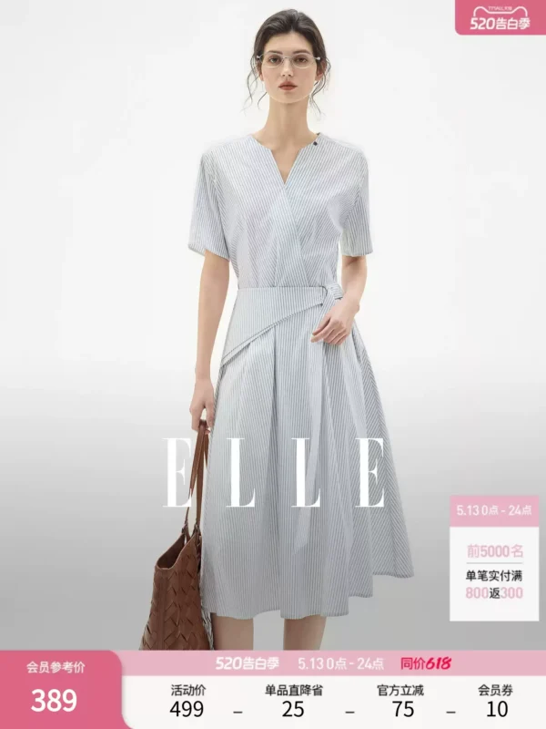 O1CN01EQHKaY22Xb5ZCmKIO-2209697117130.jpg_q50.jpg_.webp ELLE法式高级感条纹v领连衣裙女2026夏季新款通勤独特a字身长裙子
