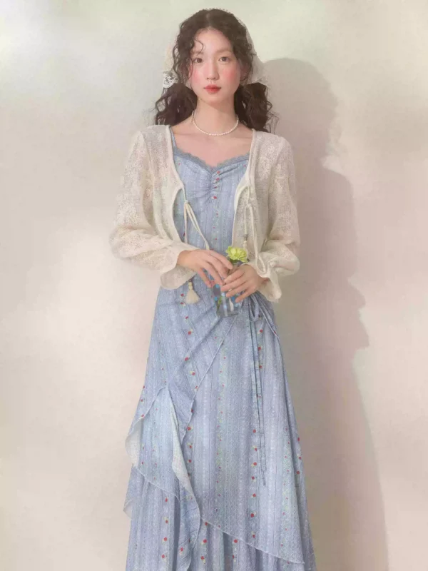 O1CN01ErkUkC1qss5OHyiVu_1019175552.png_q50.jpg_.webp 三寸藕【暮色苍蓝】海边度假蓝色吊带连衣裙夏季不规则巨好看裙子