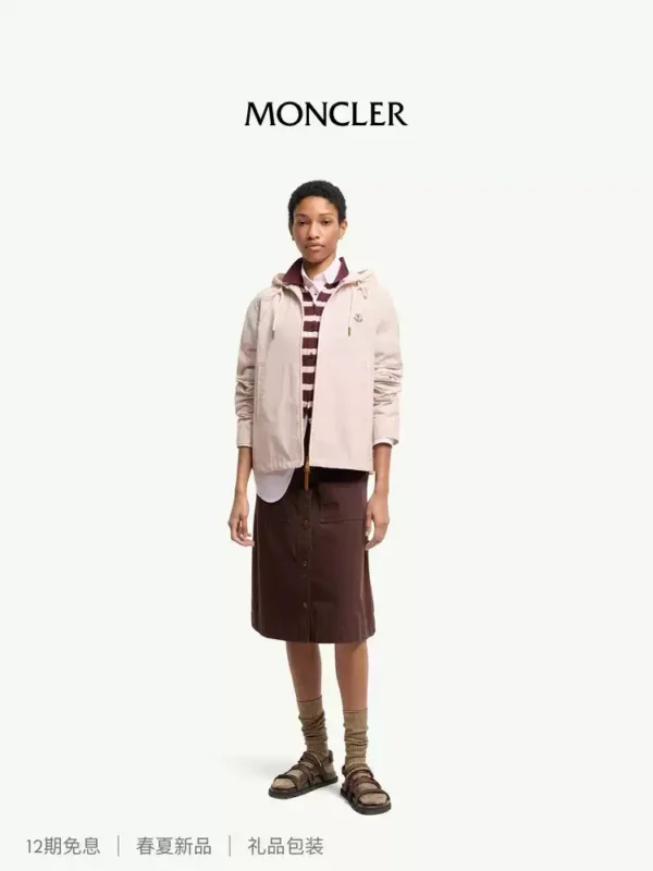 O1CN01F8ip8P1VPv7mXKnHv_4611686018427382742-0-item_pic.jpg_q50.jpg_.webp 【12期免息/礼物】Moncler盟可睐 Sarracenia女士连帽夹克外套