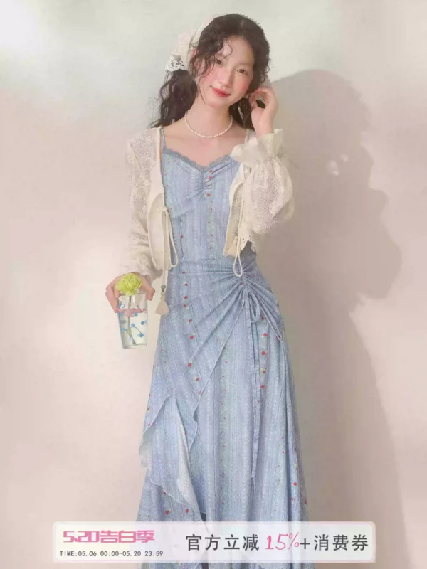 O1CN01IHqB831qss64Z2qN1_1019175552.png_q50.jpg_.webp 三寸藕【暮色苍蓝】海边度假蓝色吊带连衣裙夏季不规则巨好看裙子