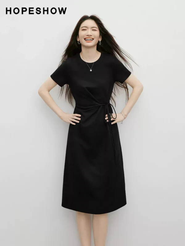 周也代言红袖独特超好看的连衣裙2026夏季新款女装圆领显瘦小黑裙