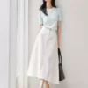 O1CN01TUl1kn1O62QxwRWQa_1870451655.jpg_q50.jpg_.webp 对白微皱肌理感撞色正肩短袖t恤女2026夏季新款圆领宽松显瘦上衣