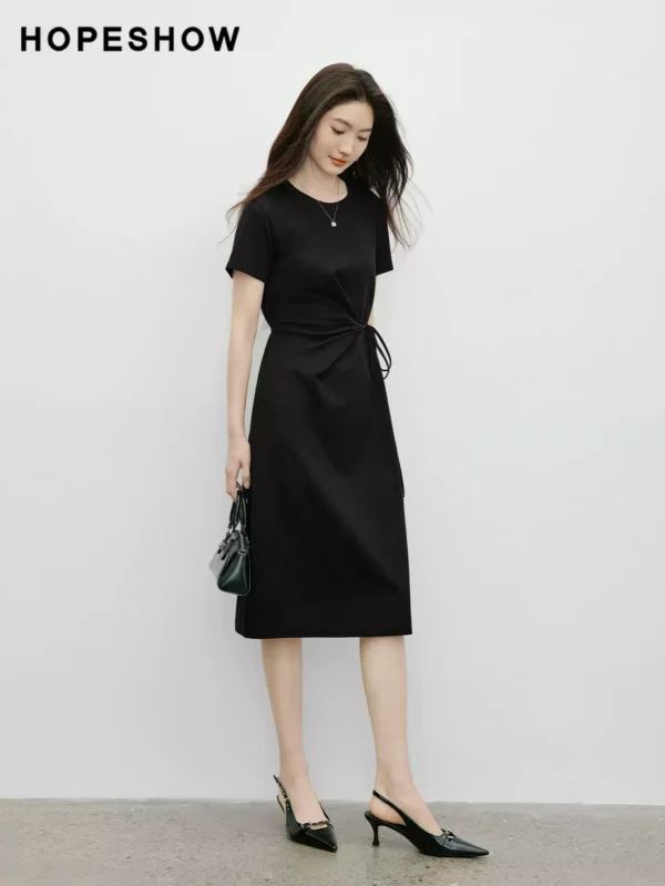 周也代言红袖独特超好看的连衣裙2026夏季新款女装圆领显瘦小黑裙