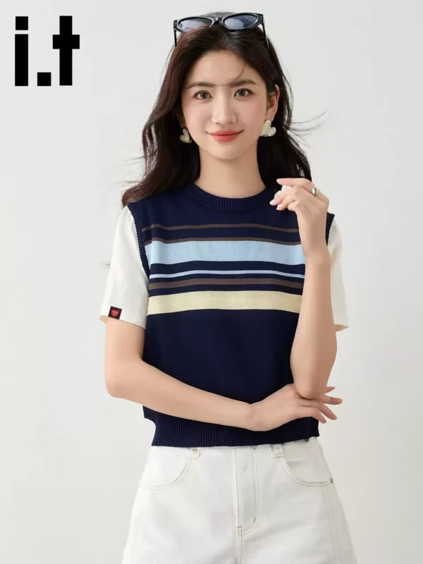 O1CN01ahAarz20fisBiBIXh_775836877.jpg_q50.jpg_.webp it :CHOCOOLATE 撞色条纹拼接短袖T恤女夏宽松显瘦通勤上衣针织衫