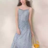 O1CN01bRTKAS1qss5O4UHkS_1019175552.png_q50.jpg_.webp 三寸藕【暮色苍蓝】海边度假蓝色吊带连衣裙夏季不规则巨好看裙子