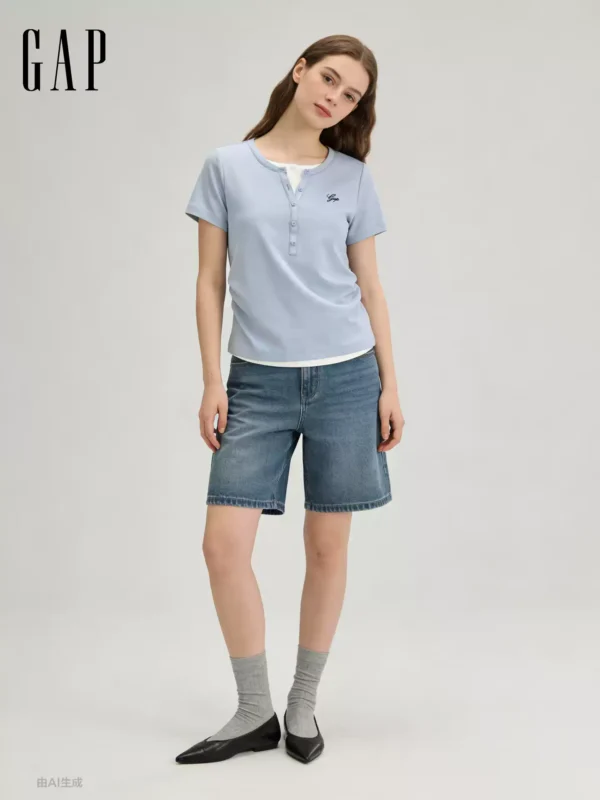 O1CN01f60xWv1RtSBtyC4wP-669642169.jpg_q50.jpg_.webp 【成毅代言】Gap女装2026夏季新款刺绣假两件亨利领短袖T恤858945