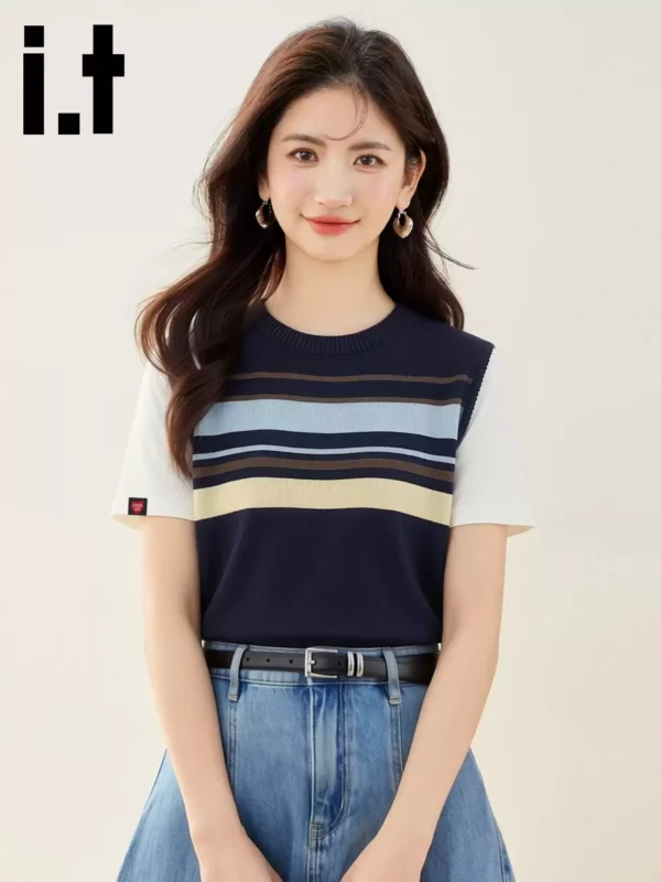 O1CN01iWf9jr20fis715rrM_775836877.jpg_q50.jpg_.webp it :CHOCOOLATE 撞色条纹拼接短袖T恤女夏宽松显瘦通勤上衣针织衫