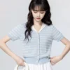 蓝色条纹针织短袖T恤女夏2026夏季新款镂空撞色V领打底衫短款上衣