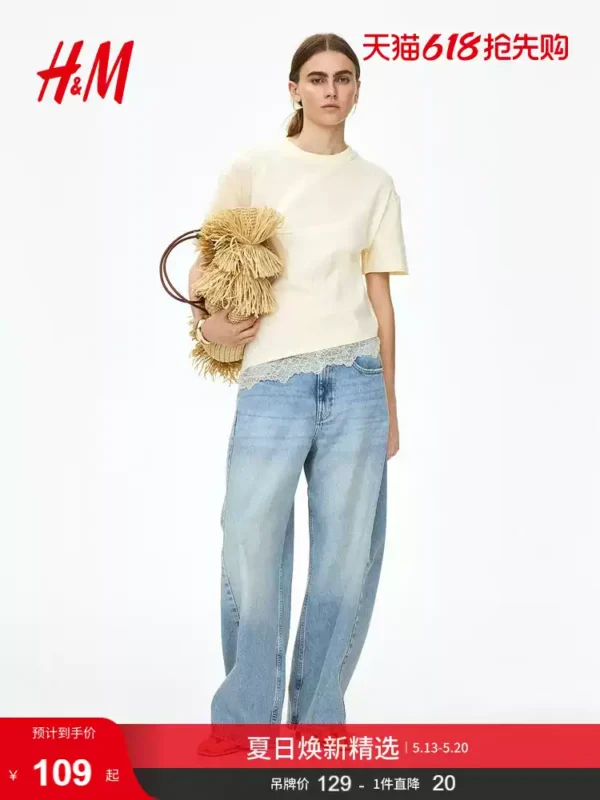O1CN01mjko2W1UUDE1zjxFI_4611686018427386696-0-item_pic.jpg_q50.jpg_.webp HM女装T恤2026夏季新款休闲时尚气质不对称蕾丝边T恤1342556