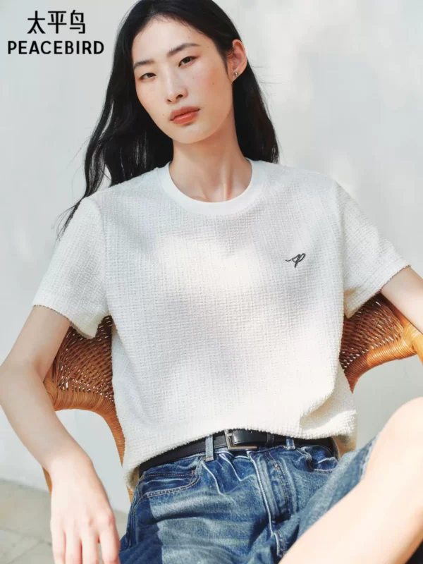 O1CN01riqLZl1hFBDVvJOll_112394247.jpg_q50.jpg_.webp 太平鸟爆款升级小香风短袖T恤26夏新洋气宽松圆领撞色针织衫上衣