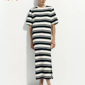 O1CN01sCg9we1UUDDxHo6NV_4611686018427386696-0-item_pic.jpg_q50.jpg_.webp HM女装连衣裙夏季T恤式条纹圆领宽松慵懒休闲家居连衣长裙1331397