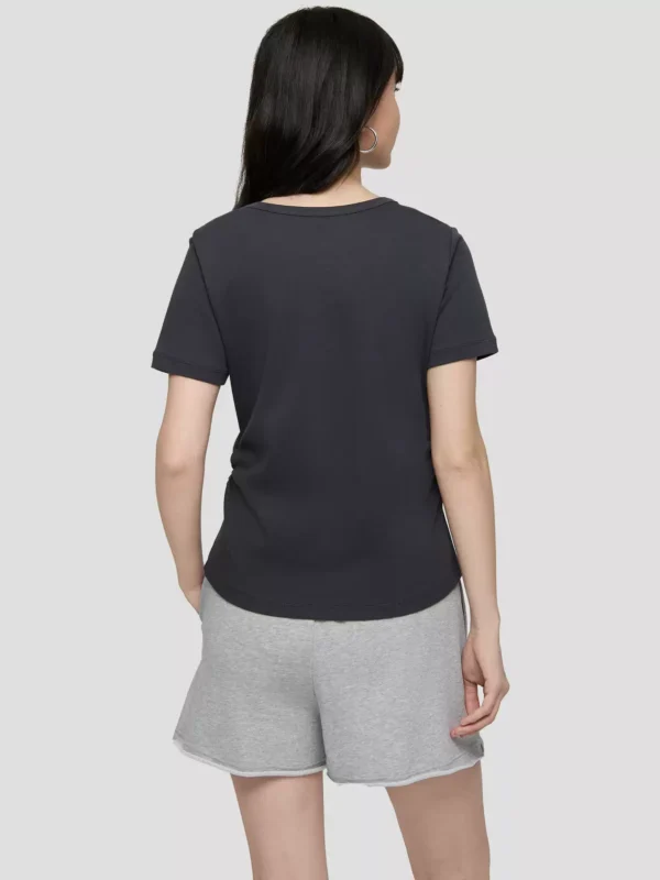 O1CN01uGt7Ko1RtSBoKocr2-669642169.jpg_q50.jpg_.webp 【成毅代言】Gap女装2026夏季新款刺绣假两件亨利领短袖T恤858945