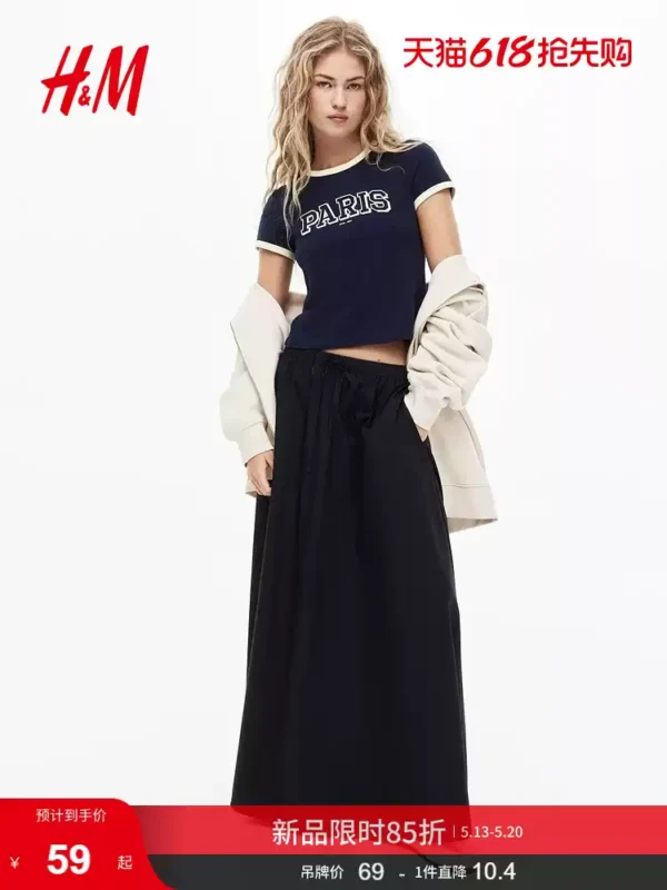 O1CN01xETaVF1UUDE1zUusF_4611686018427386696-0-item_pic.jpg_q50.jpg_.webp HM女装T恤2026夏季新款miu系t恤字母印花美式修身短袖上衣1296040